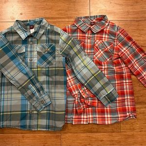 2 Long sleeves boys plaid shirt size 6.Both $16